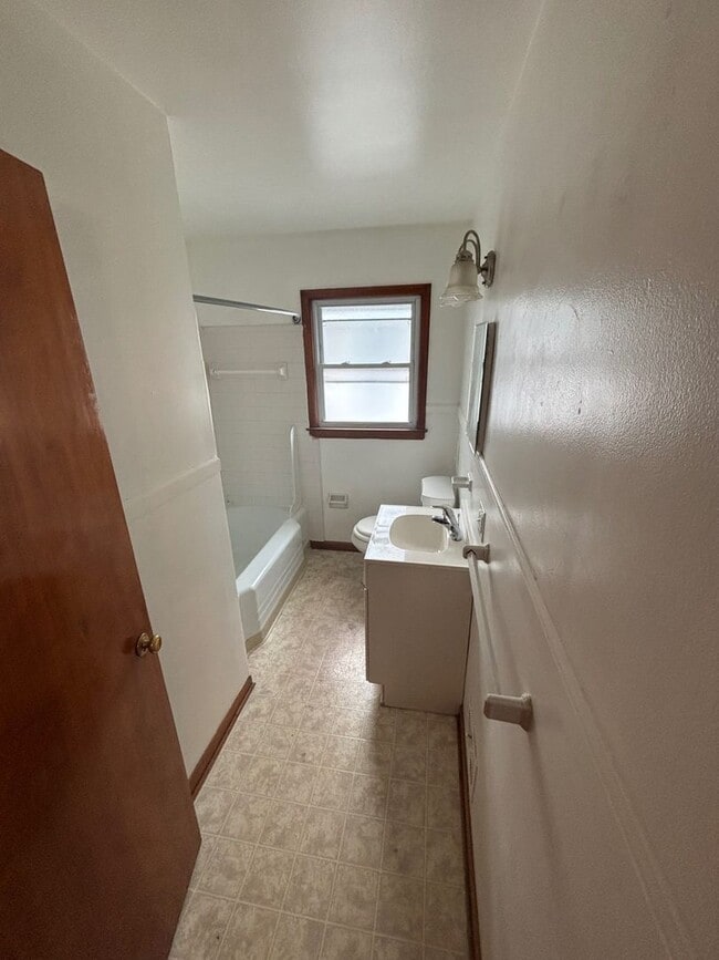 Building Photo - 3721 Watson Ave