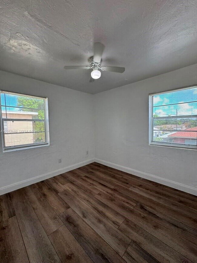Building Photo - 3227 NW 48th St