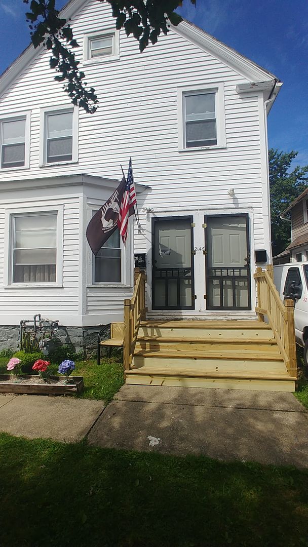 Primary Photo - 2146 W 81st St