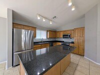 Building Photo - 13959 W Country Gables Dr