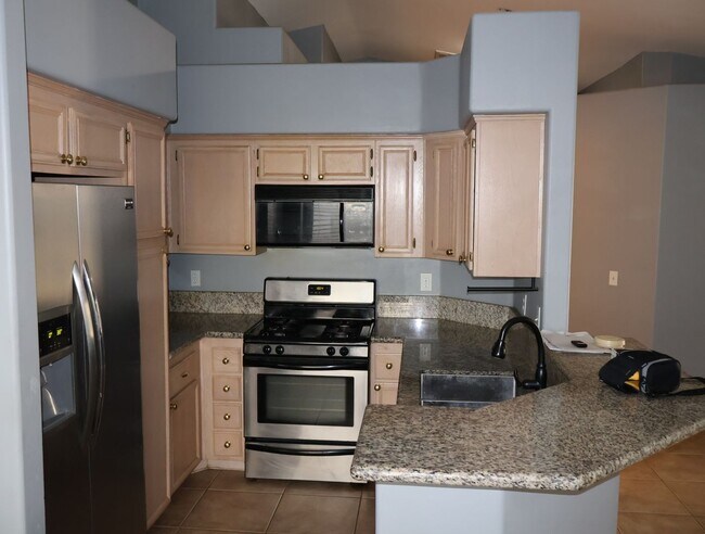 Building Photo - Single Story remodeled home