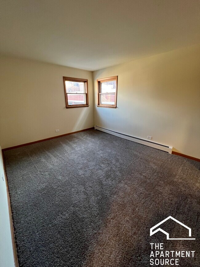 Building Photo - 328 Marengo Ave