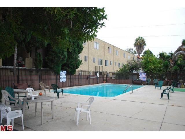 Building Photo - 719 N Eucalyptus Ave