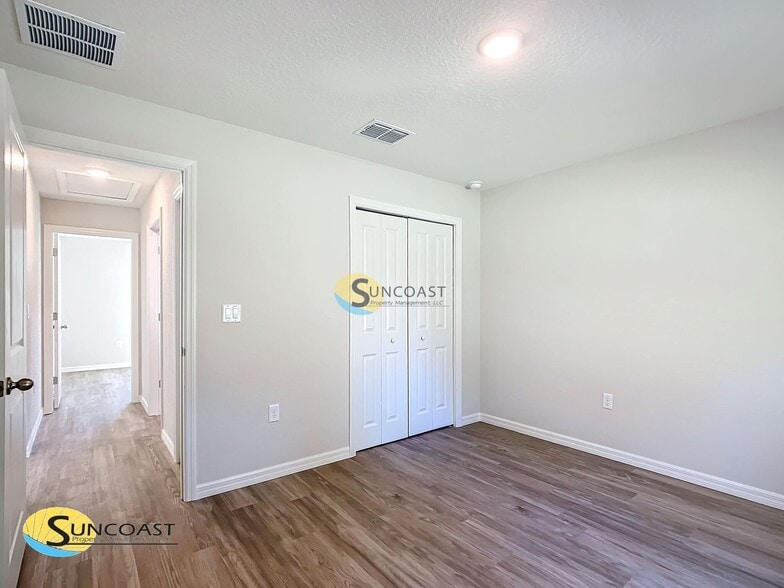 Building Photo - 7850 SW 128th Pl