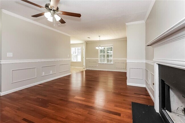 Building Photo - 3032 Lake Park Trail