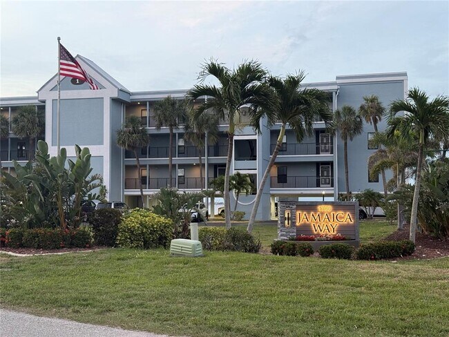 Primary Photo - 1750 Jamaica Way
