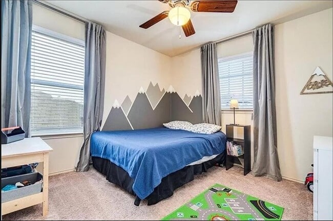 Building Photo - 118 Tallow Trail