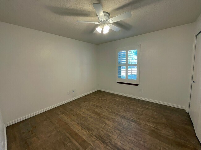 Building Photo - 2407 Arbor Cir