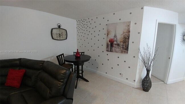 Building Photo - 10451 W Broward Blvd