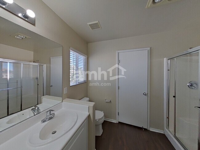 Building Photo - 1752 Quartz Landing Ave