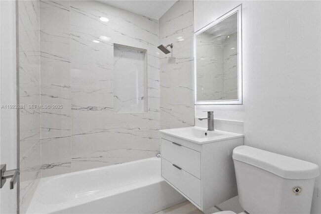 Building Photo - 4030 NW 1st Ave