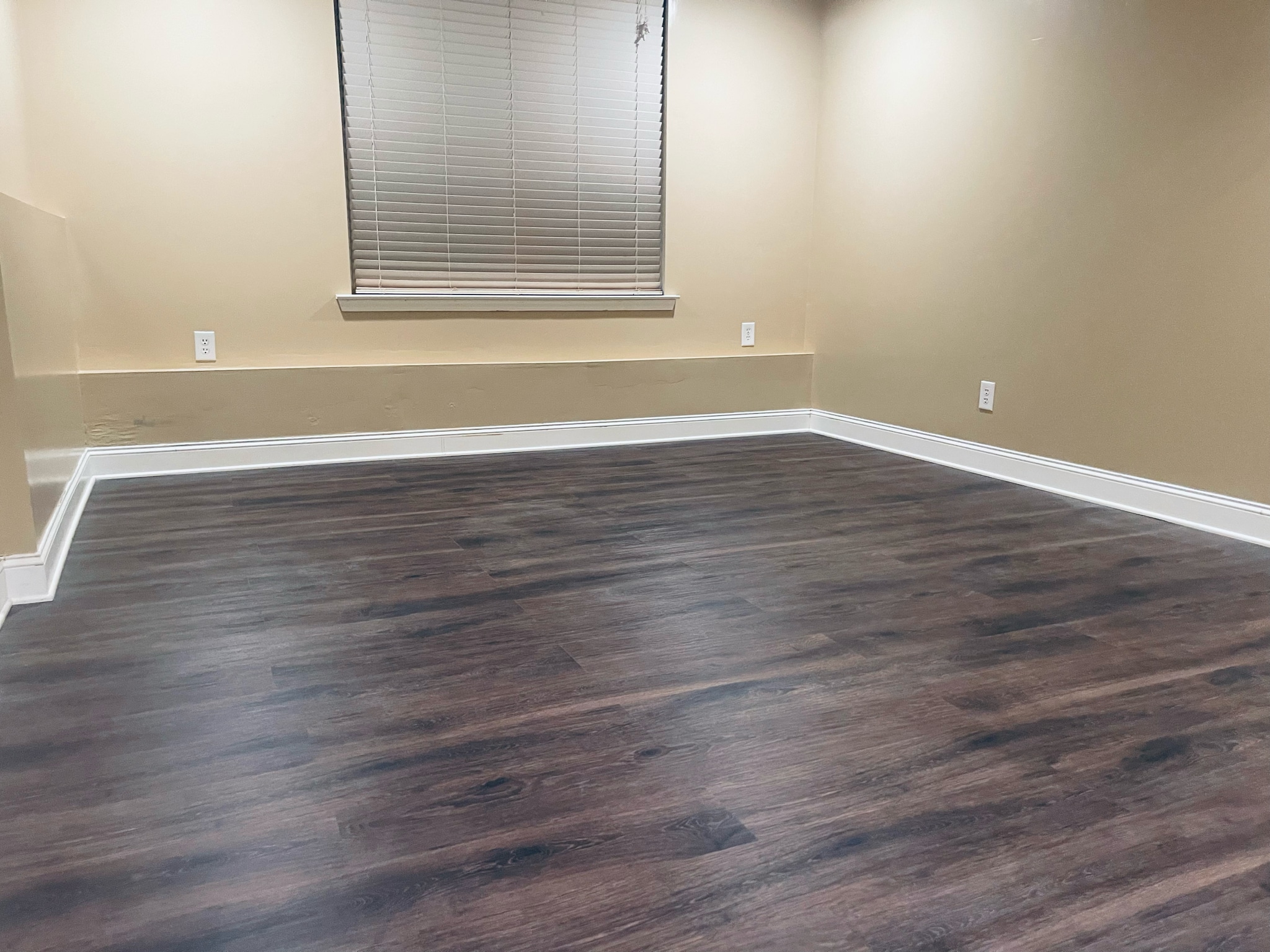 Building Photo - 770 Ridgefield Way