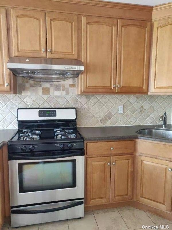 Building Photo - 60-36-60-82 82nd St