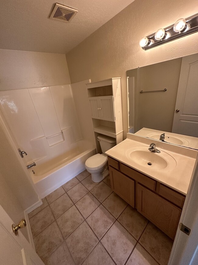 Building Photo - 2561 S Gravel Ln