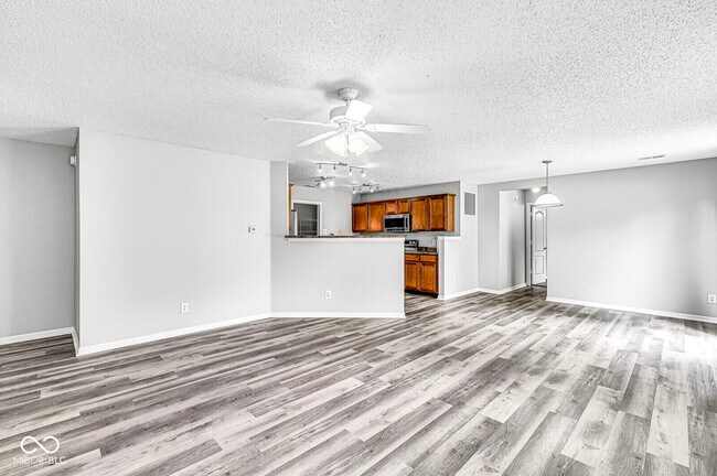 Building Photo - 12254 Maize Dr