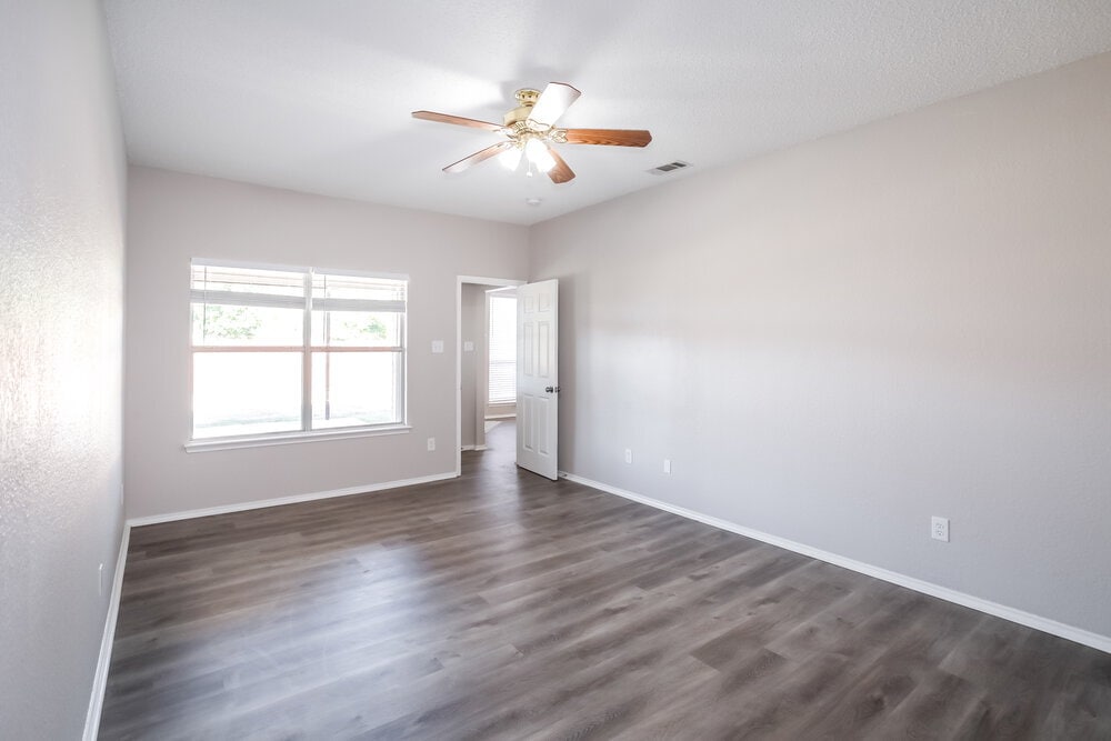 Building Photo - 321 Candlestick Trail