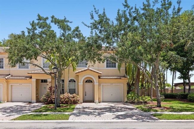 Building Photo - 8401 SW 25th Ct