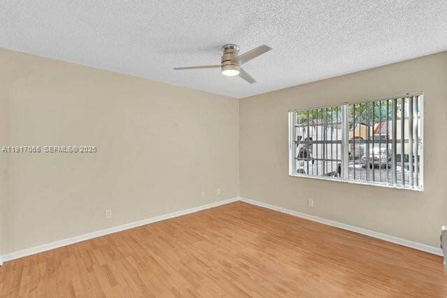 Building Photo - 1353 Springside Dr