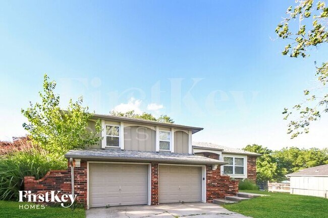 Building Photo - 4501 NW Amesbury Pl