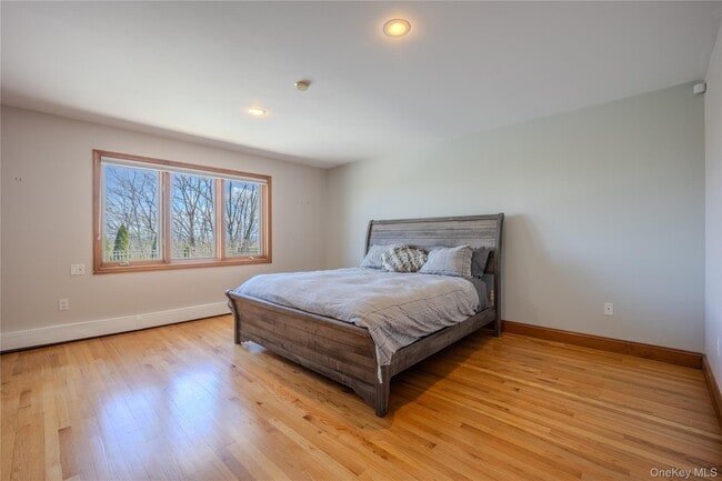 Building Photo - 19-21-21 Lamela Dr