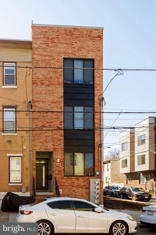 Building Photo - 618 N 35th St