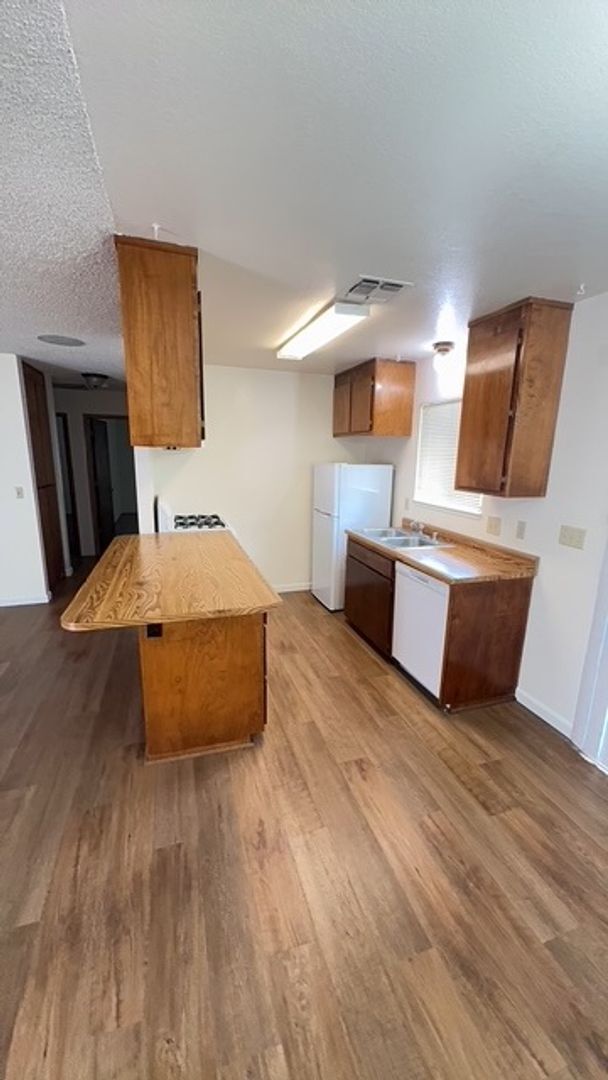 Building Photo - sabe2516