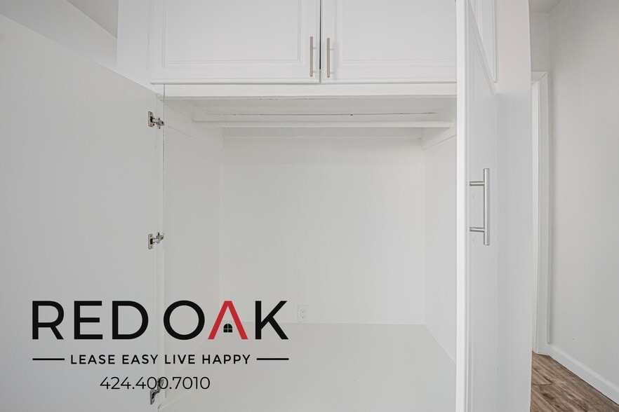 Building Photo - 1269 N Ardmore Ave