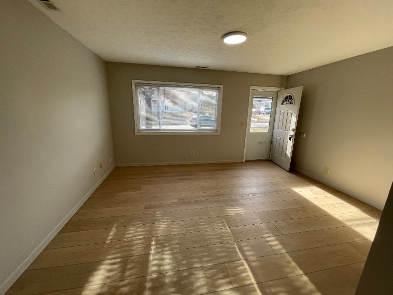 Building Photo - 3830 Blondo St