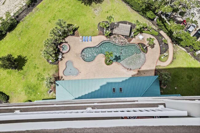 Building Photo - 2668 Beach Blvd