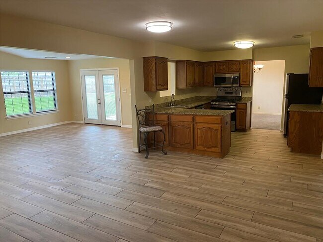 Building Photo - 1903 Terisu Cove