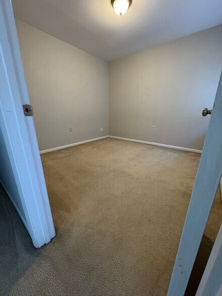 Building Photo - 334 Shenandoah Cir