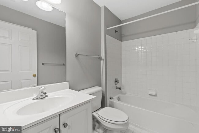 Building Photo - 9343 Morning Walk Dr