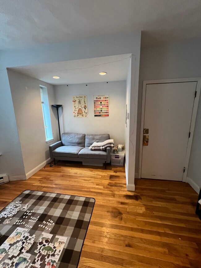 Building Photo - 57 Westland Ave