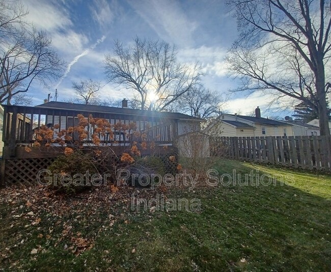 Building Photo - 412 W South St