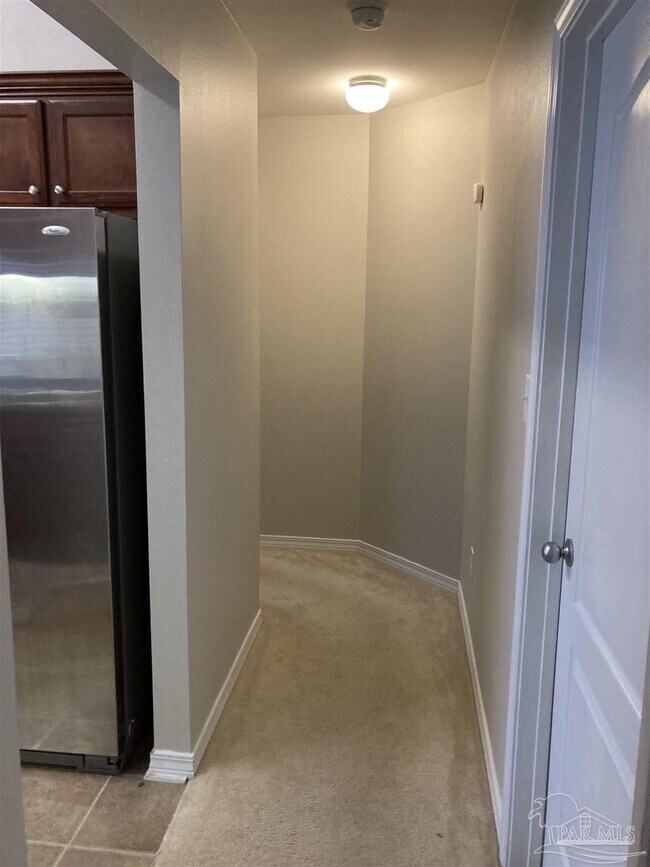 Building Photo - 8770 Kennedy Dr