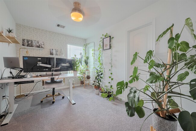 Building Photo - 9923 Opal Stone Wy