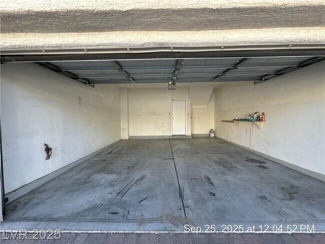 Building Photo - 6639 Tumbleweed Ridge Ln