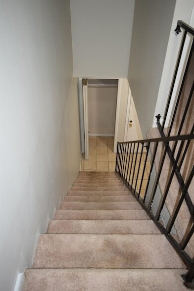 Building Photo - 410 Westwood Dr