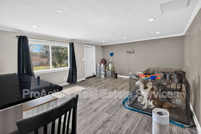 Building Photo - 2012 Midway Ave