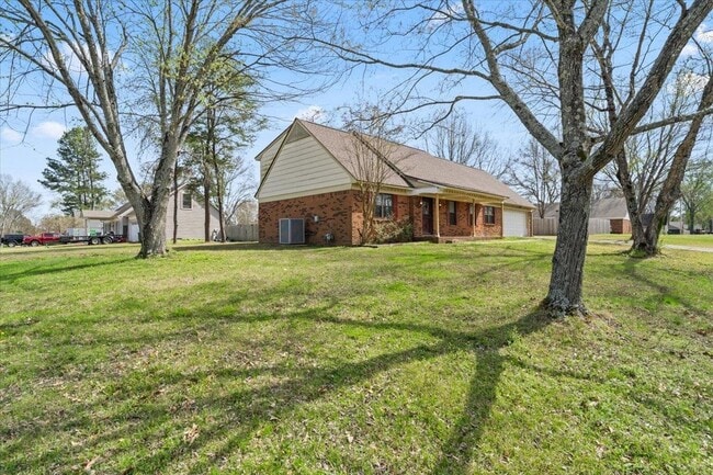Building Photo - 676 Hermitage Trail