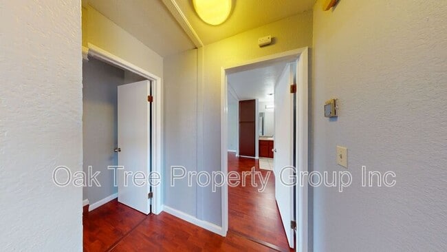 Building Photo - 2225 23rd Ave