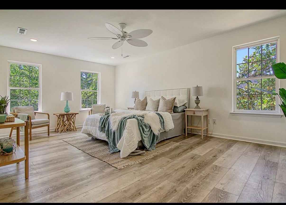 Building Photo - 4350 Waterview Cir