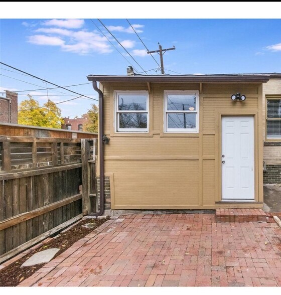 Building Photo - 1120 E 12th Ave