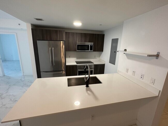 Building Photo - 488 NE 18th St