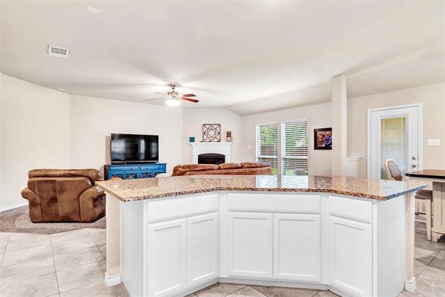 Building Photo - 10100 Levelland Pl