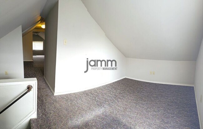 Building Photo - 11301 Florian Ave