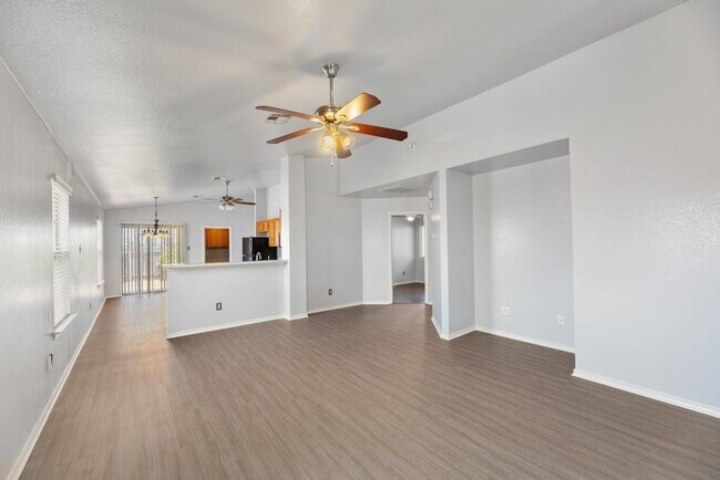 Building Photo - 12816 Dwight Eisenhower St