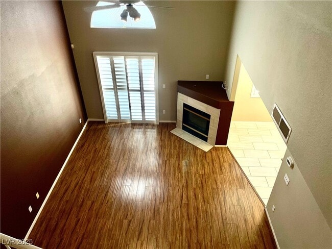 Building Photo - 8457 Pacific Fountain Ave