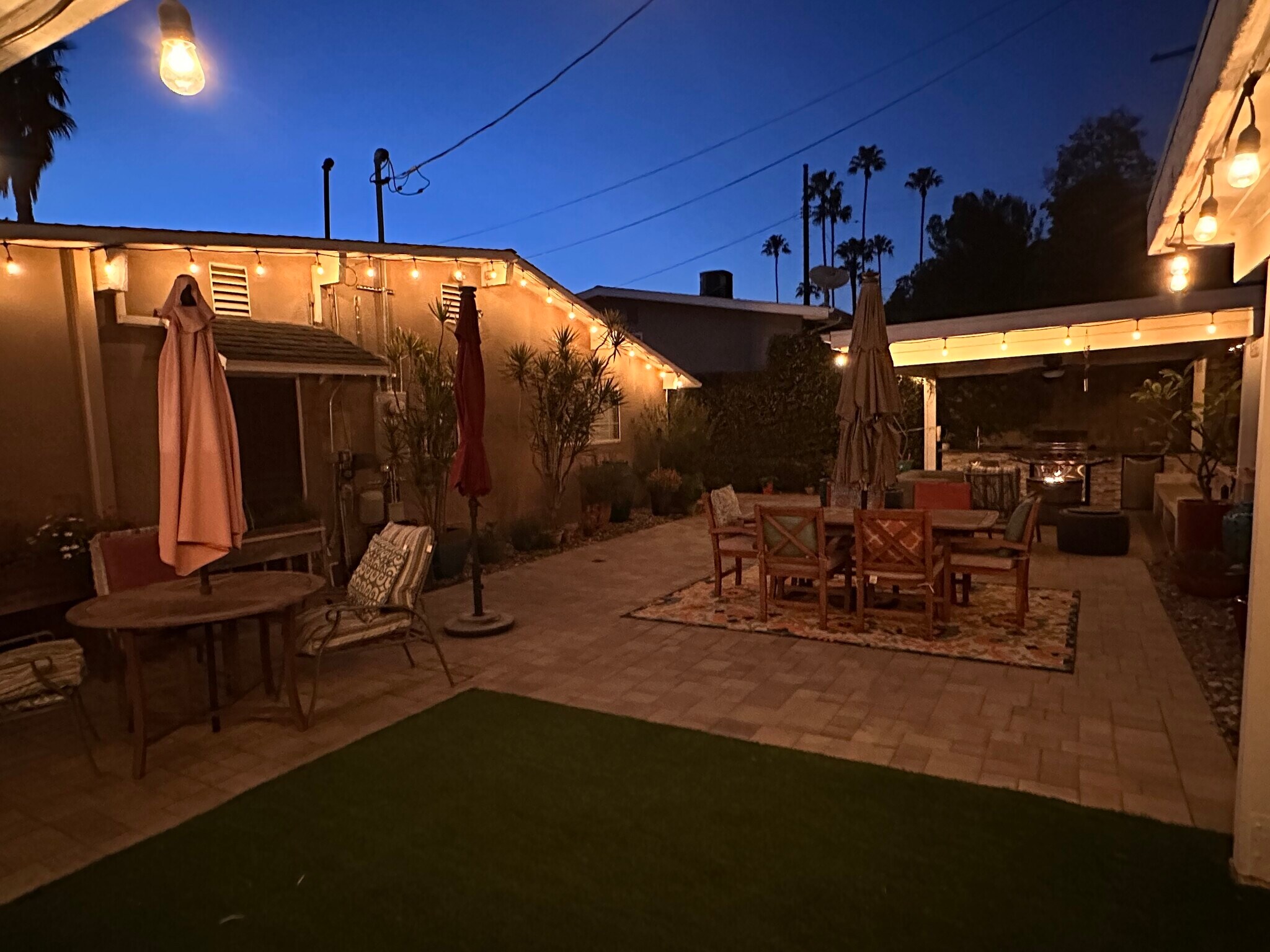 Building Photo - 3624 La Crescenta Ave