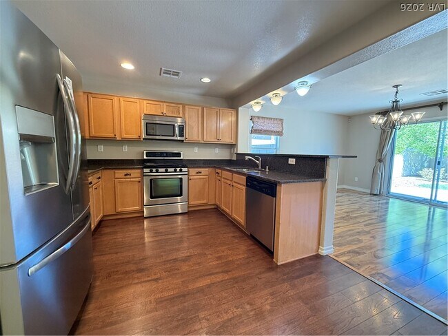 Building Photo - 856 Pittston Ave